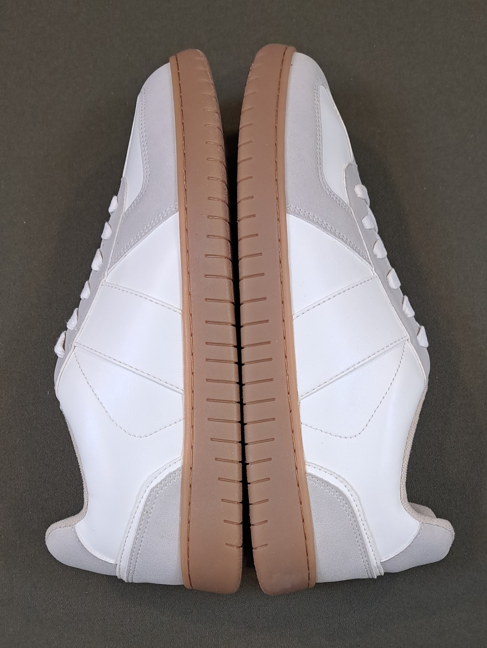 Steve Madden Korona T-Toe Sneaker - Color: White/Gray - Size: Men 10 - Picture 7 of 10